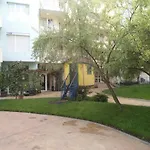 Guest Dental Space ساني بيتش
